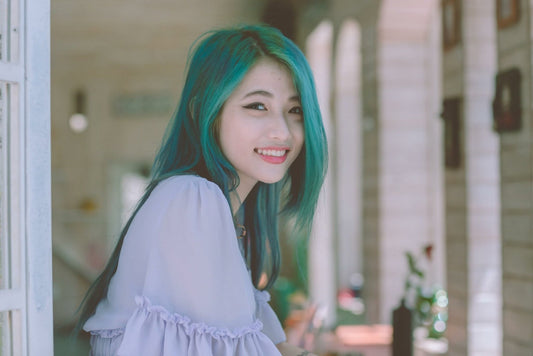 WHY YOU SHOULD USE A SULFATE-FREE SHAMPOO